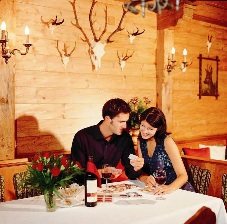 Hotel Restaurant Gradlwirt Niederndorf  Exterior photo